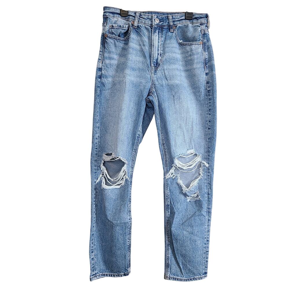 American Eagle Womens Mom Jean Size 6 Short Distressed Strigid Med Wash Stretch